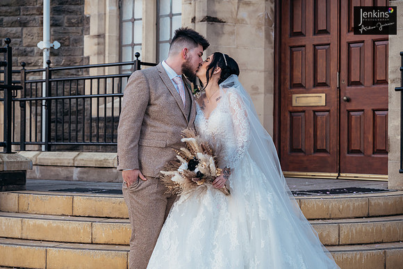 393- Nic & Beth-z