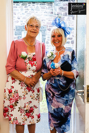 Leanne & Richard 111_-z