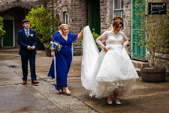 Leanne & Richard 201_-z