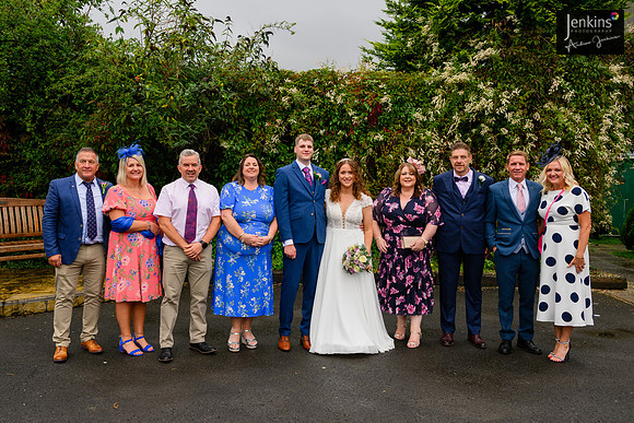 387 Lizzie & Peter_wedding-z