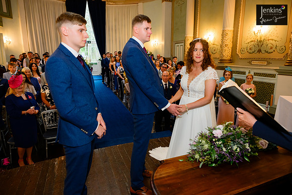 212 Lizzie & Peter_wedding-z