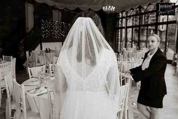 421 Lizzie & Peter_wedding-z