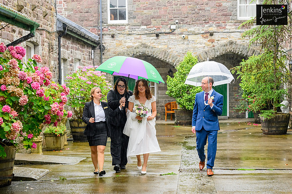 137 Lizzie & Peter_wedding-z