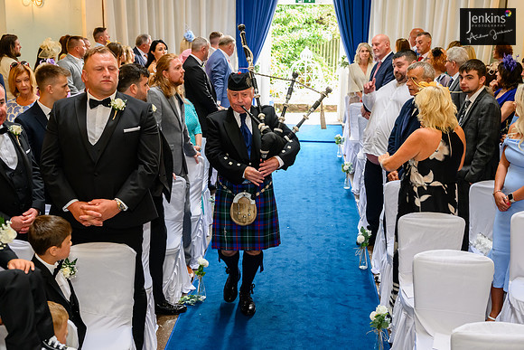 242 Zara & Mathew_wedding-z