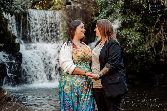 103_Sarah & Sian-z