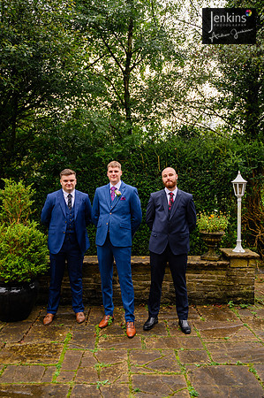 032 Lizzie & Peter_wedding-z