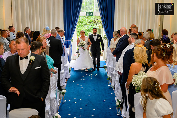 288 Zara & Mathew_wedding-z