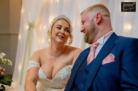 331- Megan & Danny- The-Plough-Hotel_