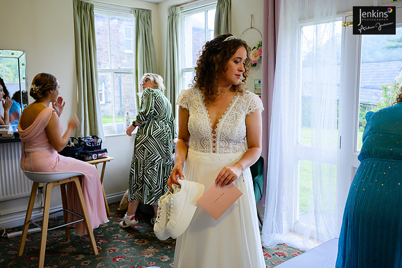 062 Lizzie & Peter_wedding-z