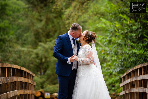 Leanne & Richard 578_-z