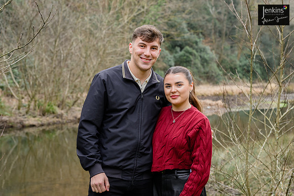 1- Holly & Leon-z