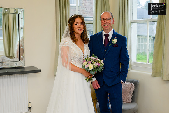 106 Lizzie & Peter_wedding-z
