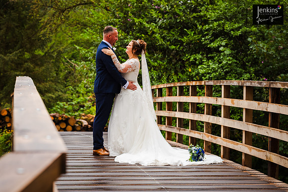 Leanne & Richard 583_-z