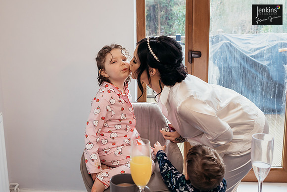 29- Nic & Beth-z