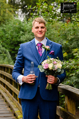 323 Lizzie & Peter_wedding-z