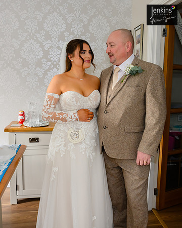 165- Holly & Leon-z