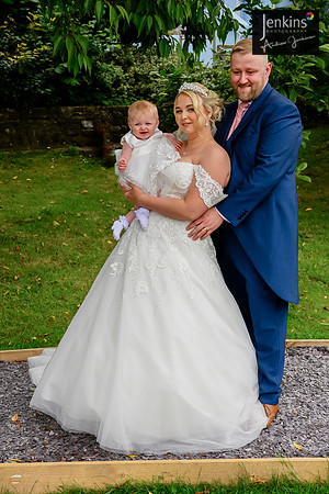 573- Megan & Danny- The-Plough-Hotel_