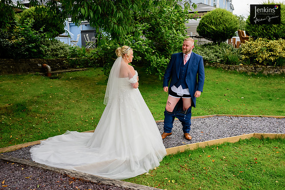 588- Megan & Danny- The-Plough-Hotel_