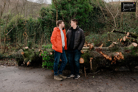 074_Jonathan & Jamie-z