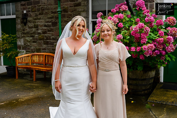 188 Zara & Mathew_wedding-z