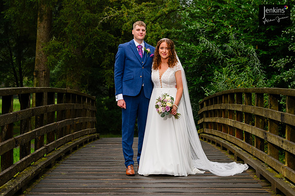 307 Lizzie & Peter_wedding-z