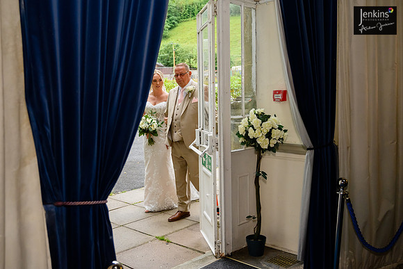 209- Hannah & Phil wedding-z
