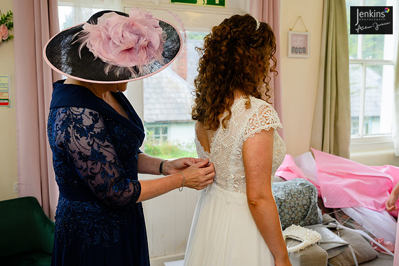 067 Lizzie & Peter_wedding-z