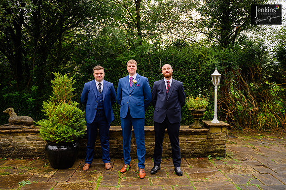 030 Lizzie & Peter_wedding-z