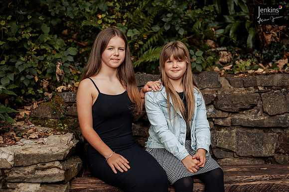 142_Sarah & Sian-z