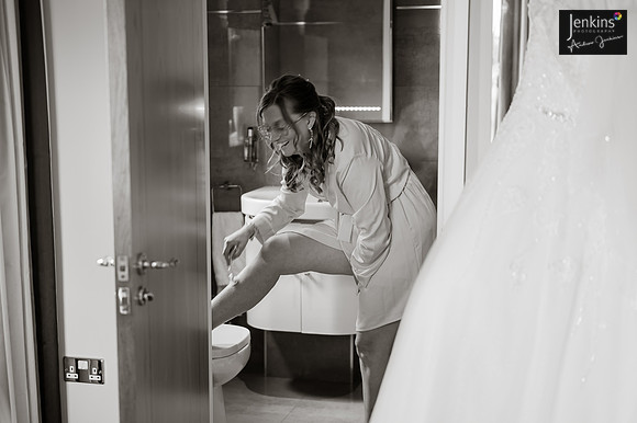 043- Megan & Danny- The-Plough-Hotel_
