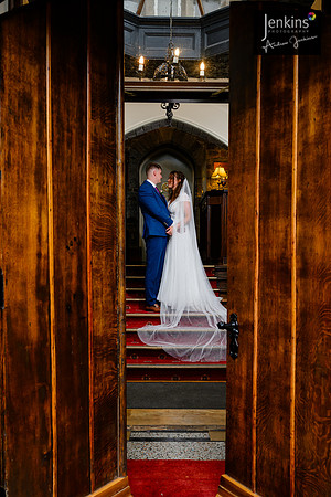326 Lizzie & Peter_wedding-z