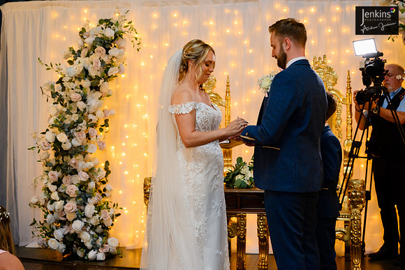 270- Hannah & Phil wedding-z