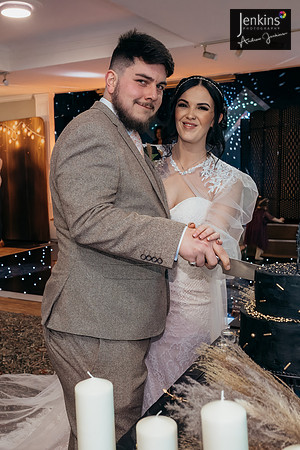 498- Nic & Beth-z