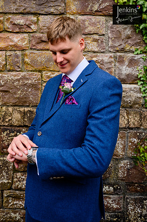 035 Lizzie & Peter_wedding-z
