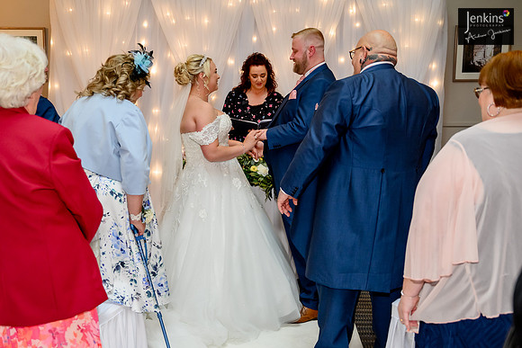 302- Megan & Danny- The-Plough-Hotel_