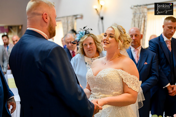 289- Megan & Danny- The-Plough-Hotel_