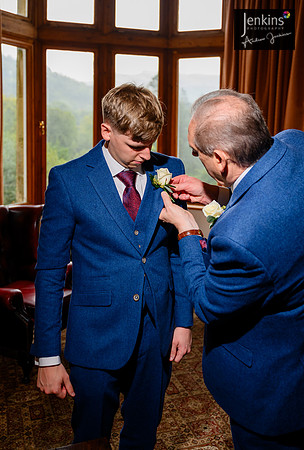 018 Lizzie & Peter_wedding-z