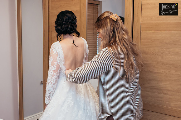 50- Nic & Beth-z