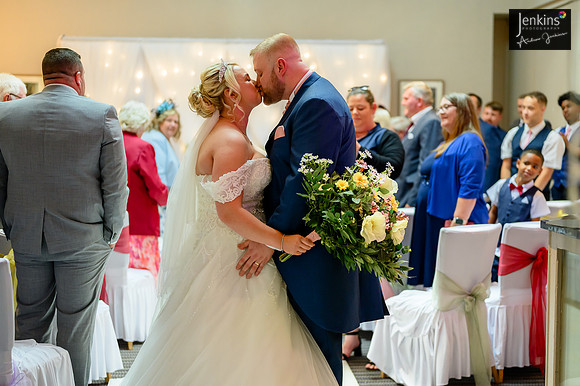 370- Megan & Danny- The-Plough-Hotel_