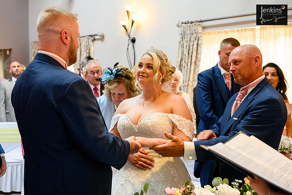 278- Megan & Danny- The-Plough-Hotel_