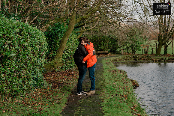056_Jonathan & Jamie-z