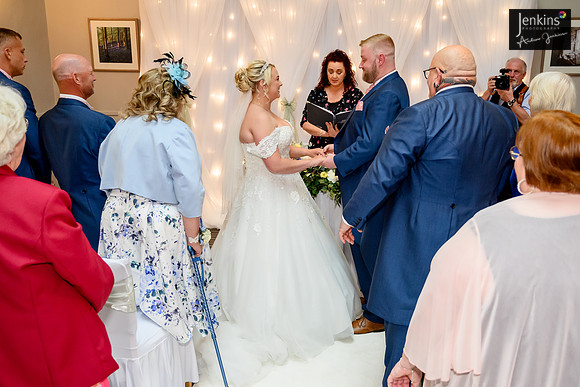 279- Megan & Danny- The-Plough-Hotel_
