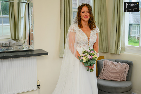 099 Lizzie & Peter_wedding-z