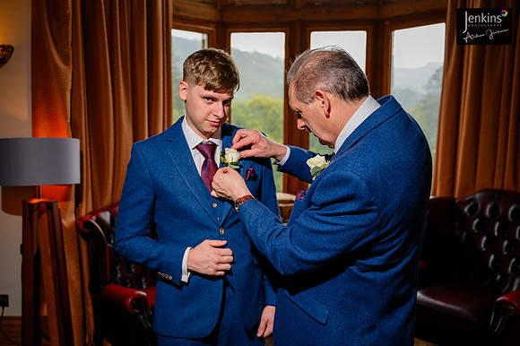 017 Lizzie & Peter_wedding-z