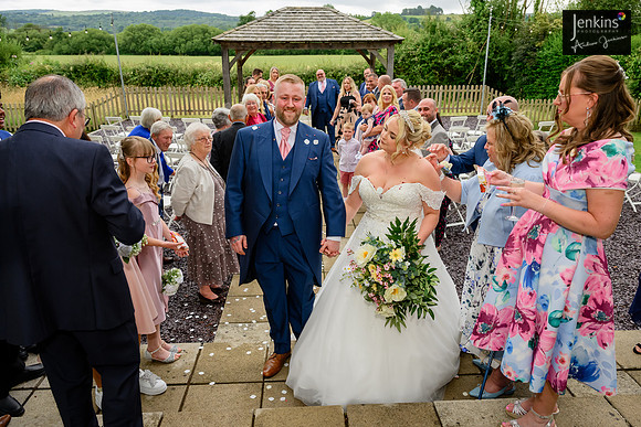422- Megan & Danny- The-Plough-Hotel_