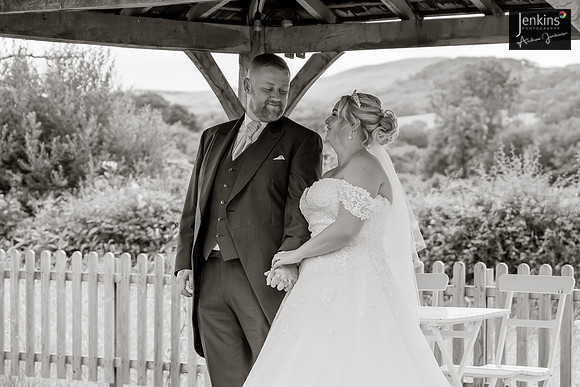 397- Megan & Danny- The-Plough-Hotel_