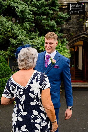 053 Lizzie & Peter_wedding-z