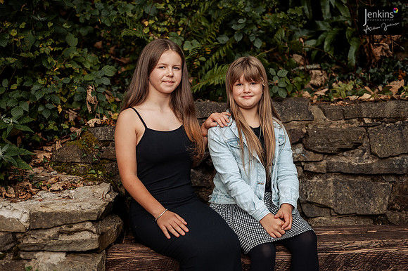 141_Sarah & Sian-z