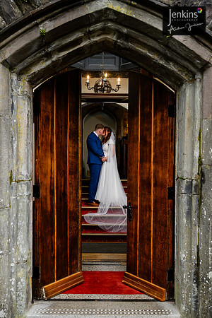 328 Lizzie & Peter_wedding-z
