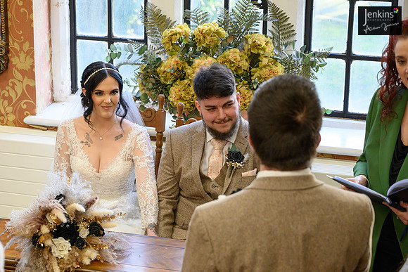 202- Nic & Beth-z